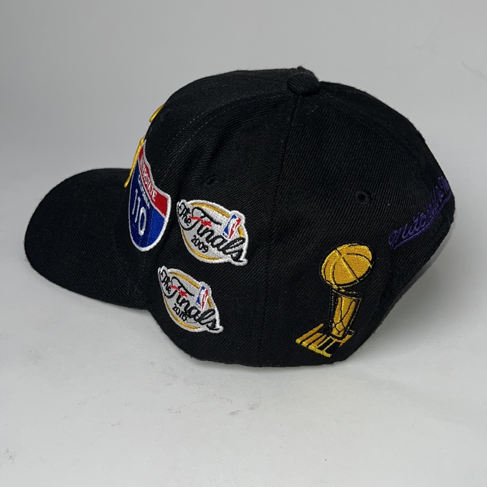 NWOT Mitchell & Ness Los Angeles Lakers Cali Adjustable Embroidered SnapBack Hat - Picture 5 of 5